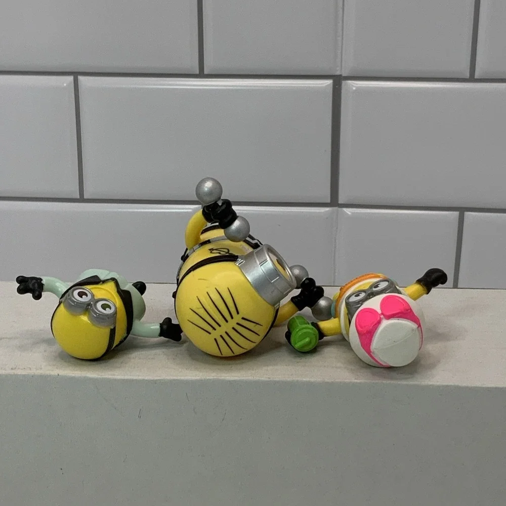 Minions Lot Plastic‎ Mcdonalds 3 Despicable ME Figures